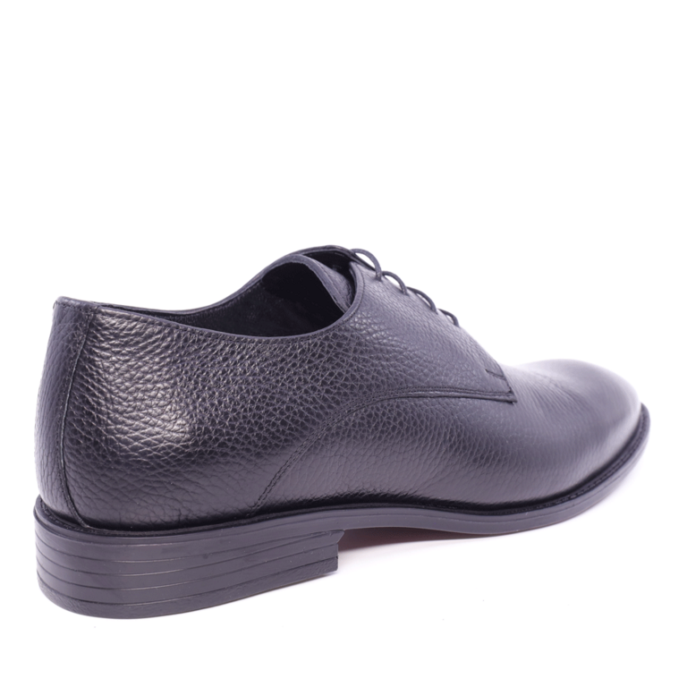 Men's black leather derby shoes by Benvenuti, model 1336BP118N.