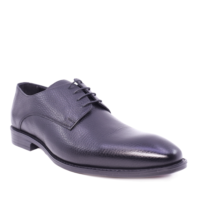 Men's black leather derby shoes by Benvenuti, model 1336BP118N.