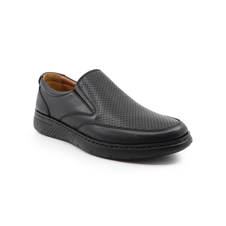 Benvenuti men slip on shoes in black perforated leather 2123BP3630N