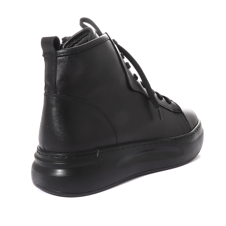 Benvenuti women boots in black leather 2532DG1080N