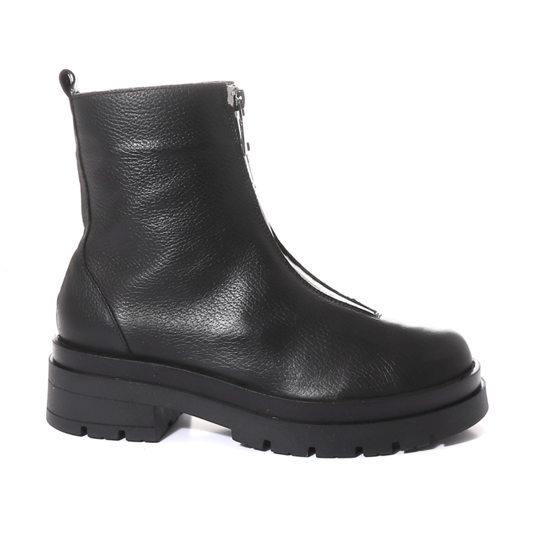 Benvenuti women ankle boots in black leather 902DG444N