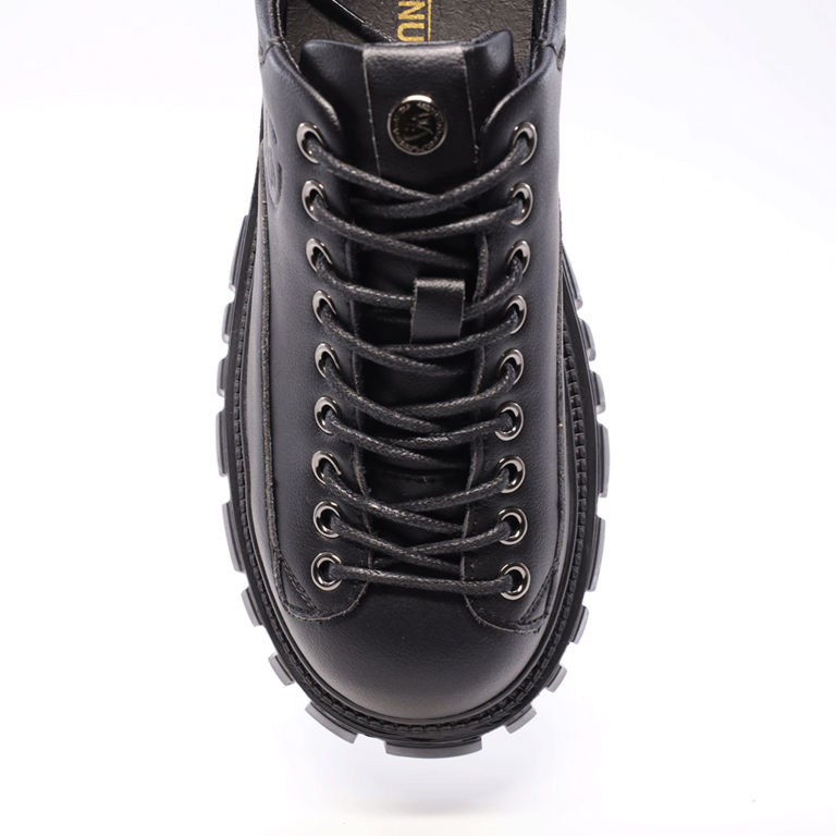 Women's Benvenuti black leather lace-up shoes 3746DP504N.
