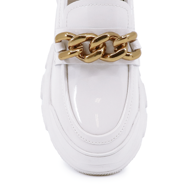 Benvenuti women loafers in beige patent leather 3743DP403LBE