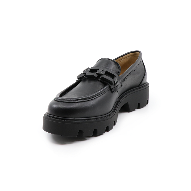 Benvenuti women slip on shoes in black leather 683DP28188N