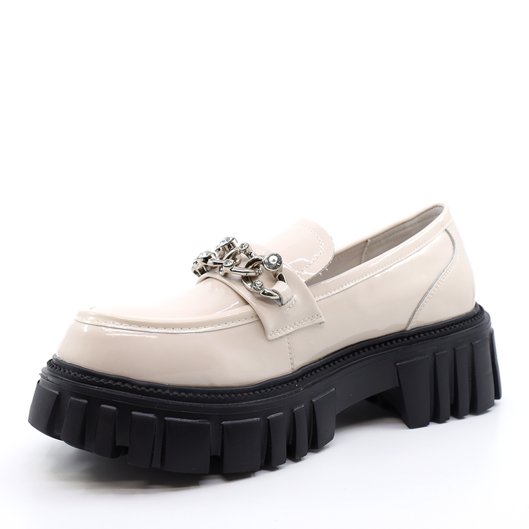 Pantofi tip loafer femei Benvenuti bej din piele lăcuită cu lanț deco 3745DP501LBE