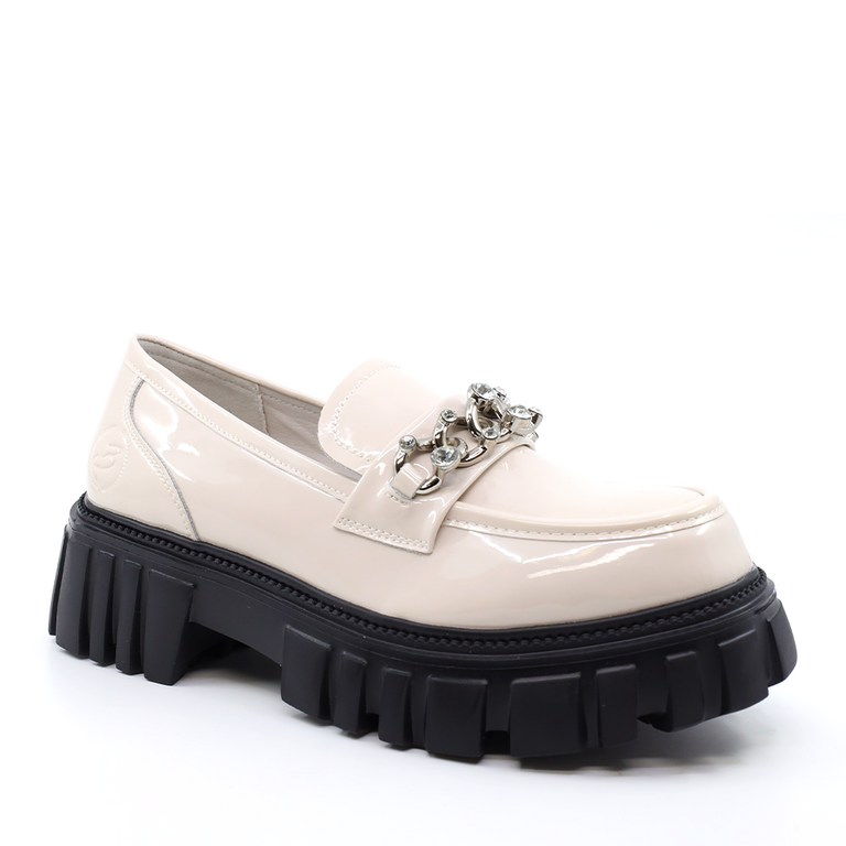 Pantofi tip loafer femei Benvenuti bej din piele lăcuită cu lanț deco 3745DP501LBE