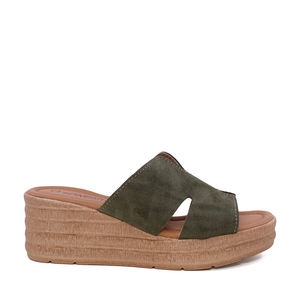 Benvenuti women's green suede platform clogs 2619DST0011VV