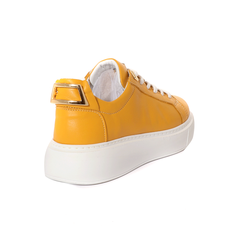 Enzo Bertini women sneaker in yellow leather with gold metal accessory 2011DP30101G