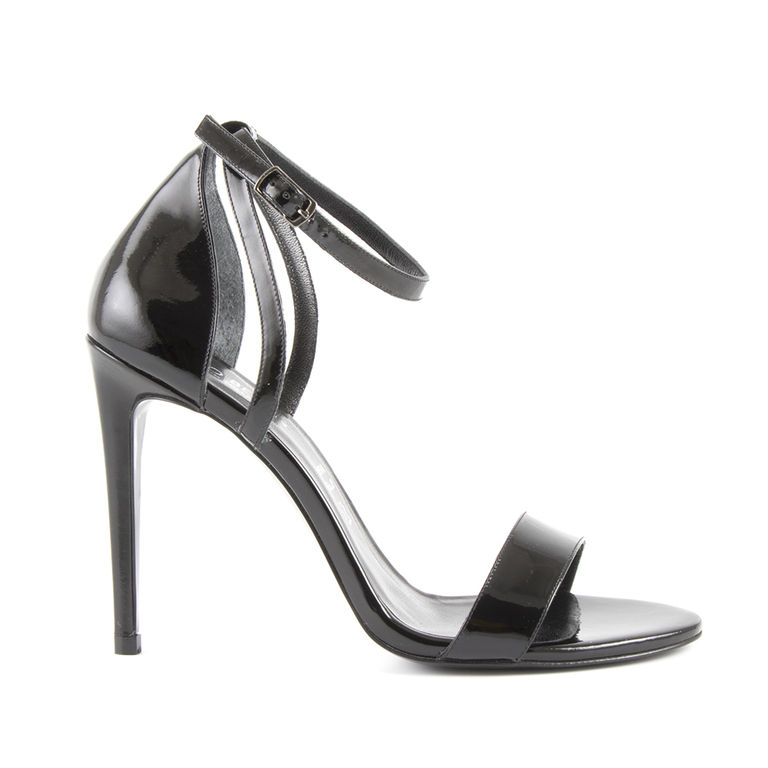 enzo sandals