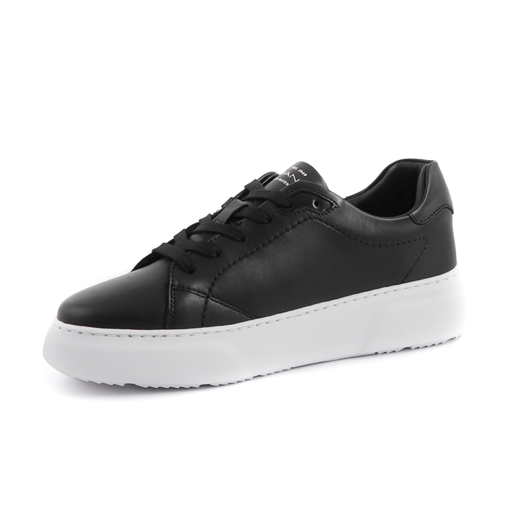 Gant women sneakers in black leather 1741DP531582N