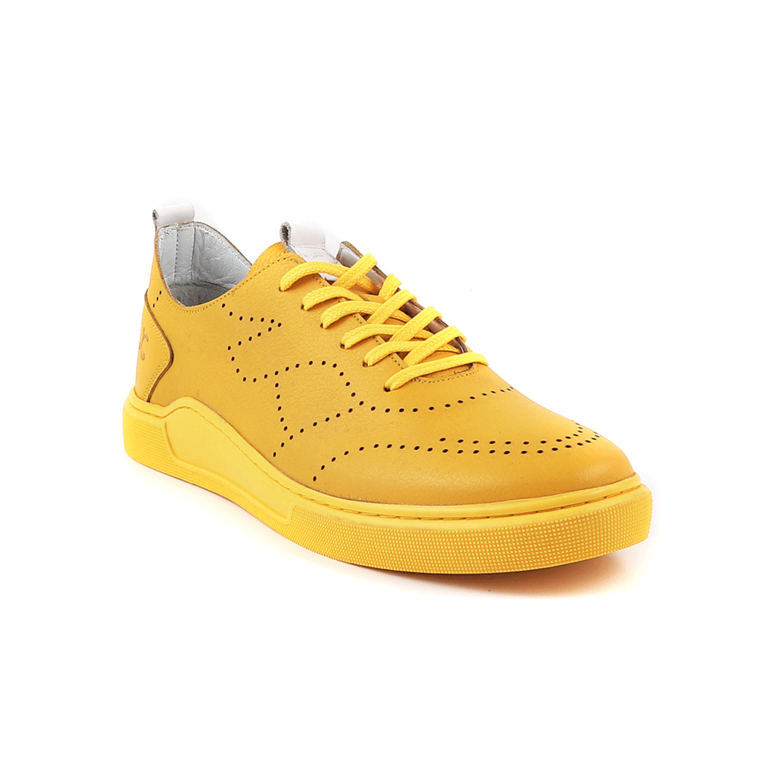 Luca di Gioia Men's yellow perforated detail leather lace up sneakers 2091BP10162G