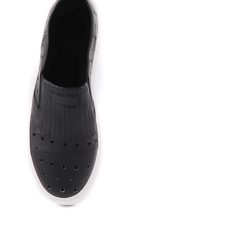 Pantofi slip on femei Luca di Gioia negri din piele cu perforații 2691DPF0543N