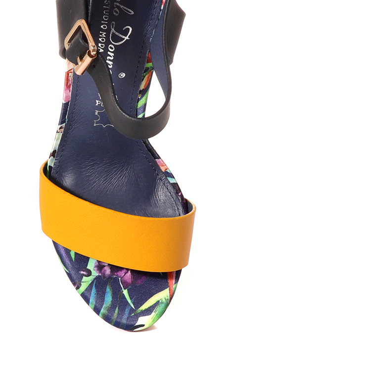Solo Donna Women's yellow high heel platform sandals 2541DS58482G
