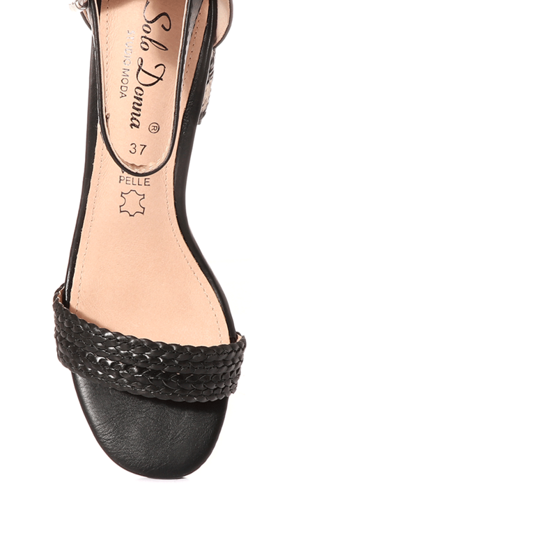 Solo Donna Women's black medium heel sandals 2541DS66812N