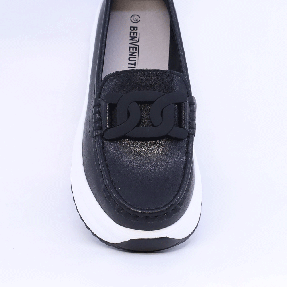 Mocasini femei Benvenuti negri din piele cu accesoriu deco 1941DM026N