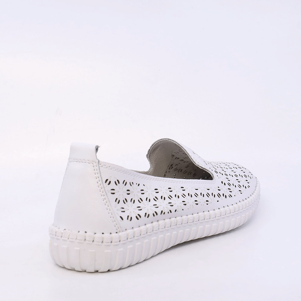 Pantofi cu perforații femei Benvenuti albi din piele  1311DPF8100A