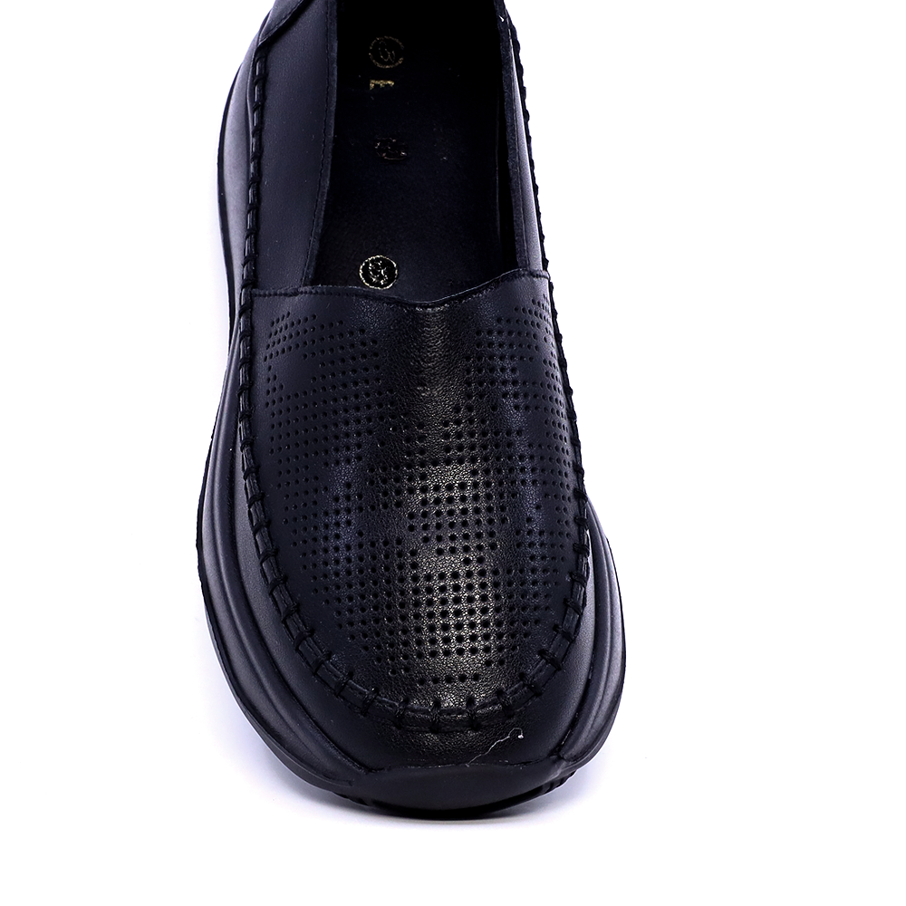 Pantofi tip slip on femei Benvenuti negri din piele 3749DPF011N