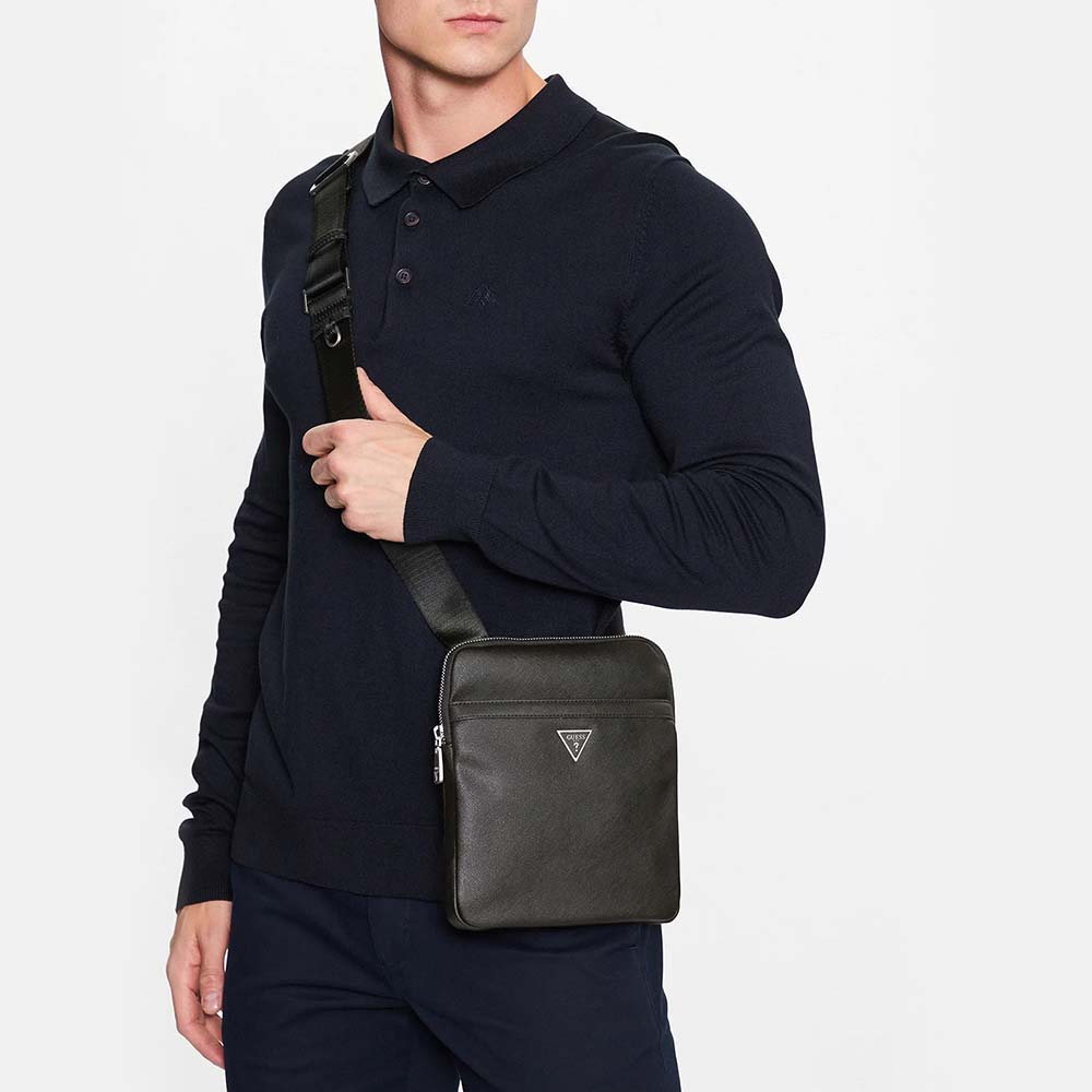 Geantă crossbody bărbați Guess neagră cu logo metalic frontal 920BGEAHMECSAP3123N - 1 | YEO