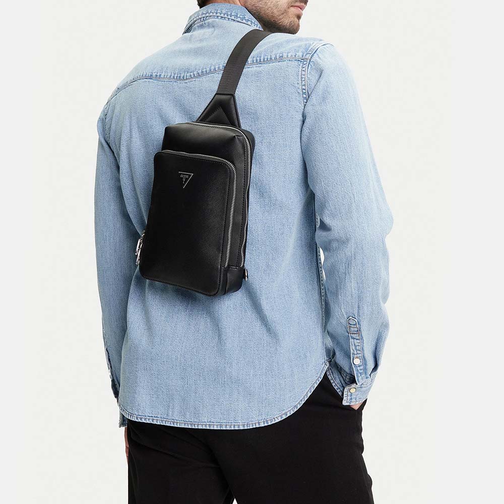 Geantă crossbody bărbați Guess neagră cu logo metalic frontal 920BGEAHMMISAP5226N - 1 | YEO
