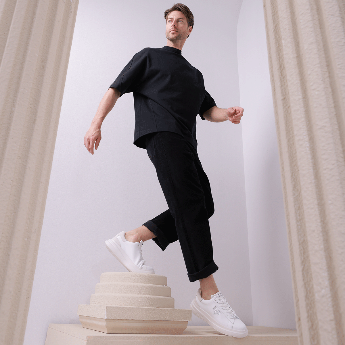 Sneakers bărbați Guess Elban  albi din piele   921bpfmfbanlel12a - imagine 2