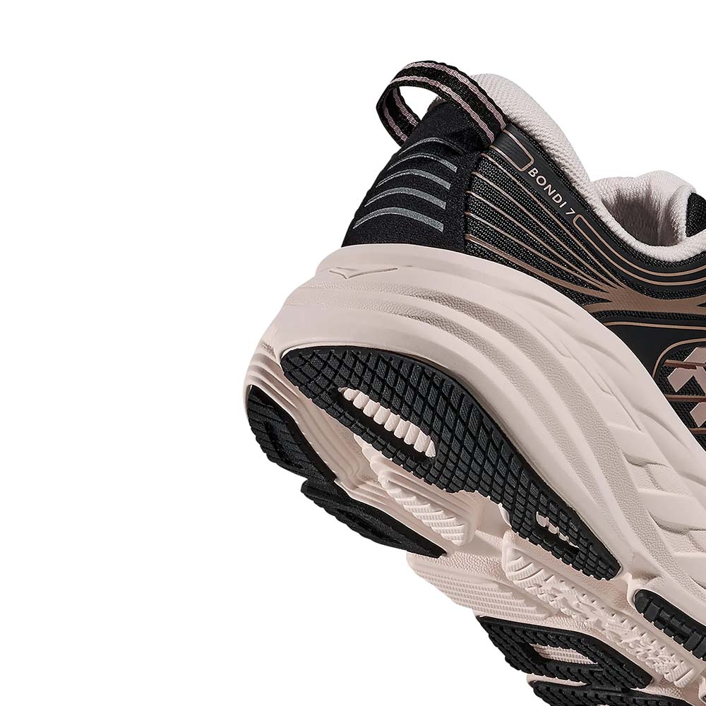 Pantofi sport femei Hoka Bondi 7 negri 3961DPS1110519N