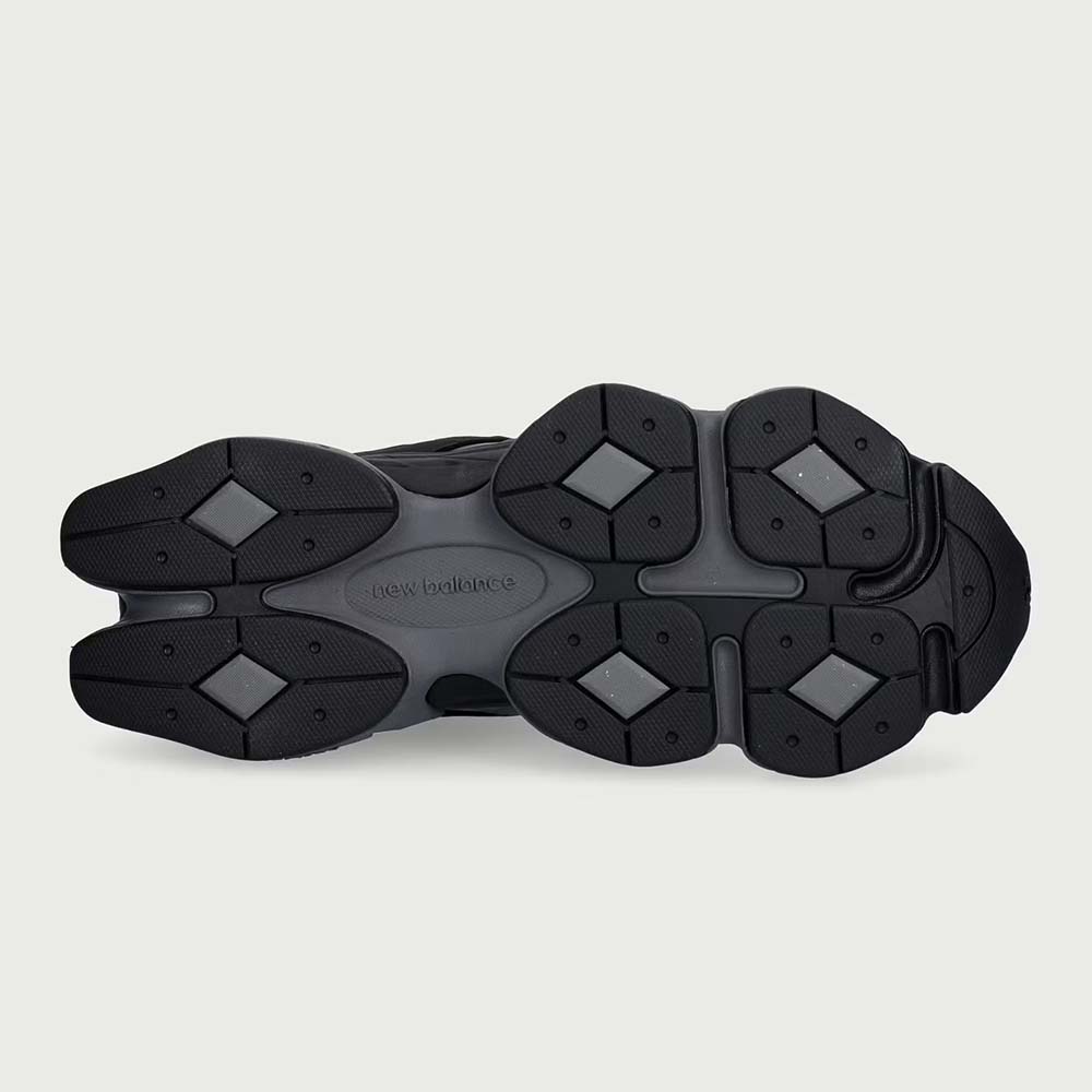 Sneakers bărbați New Balance 9060 negri din piele și textil 2872BPS90603VFVN
