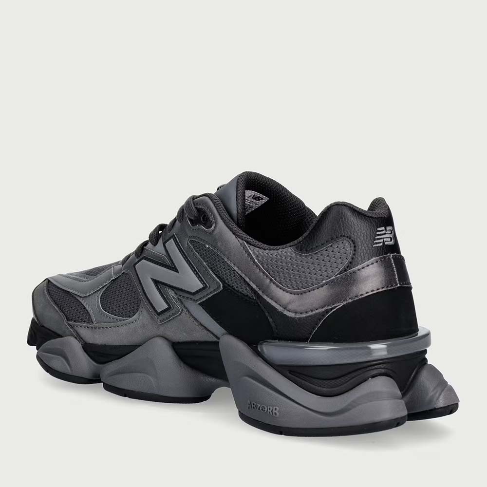 Sneakers bărbați New Balance 9060 negri din piele și textil 2872BPS90603VFVN