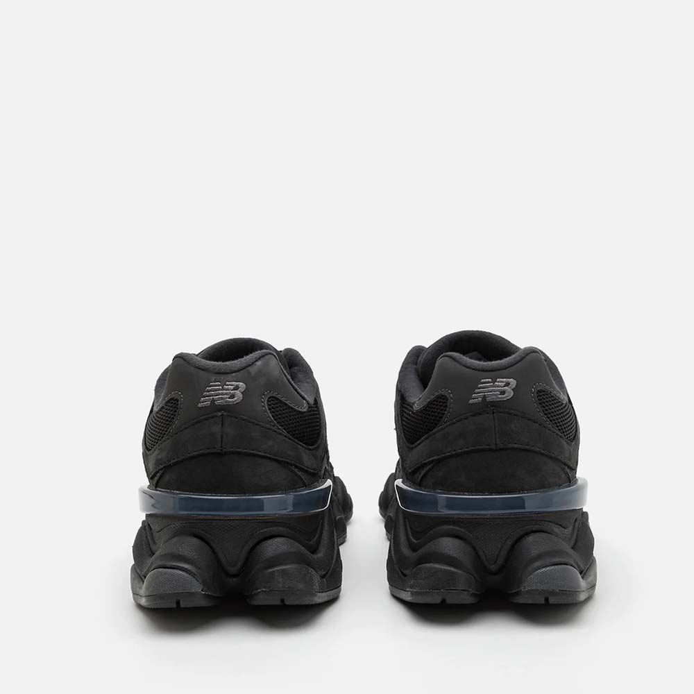 Sneakers bărbați New Balance 9060 negri din piele și textil  2872bps9060zgenn