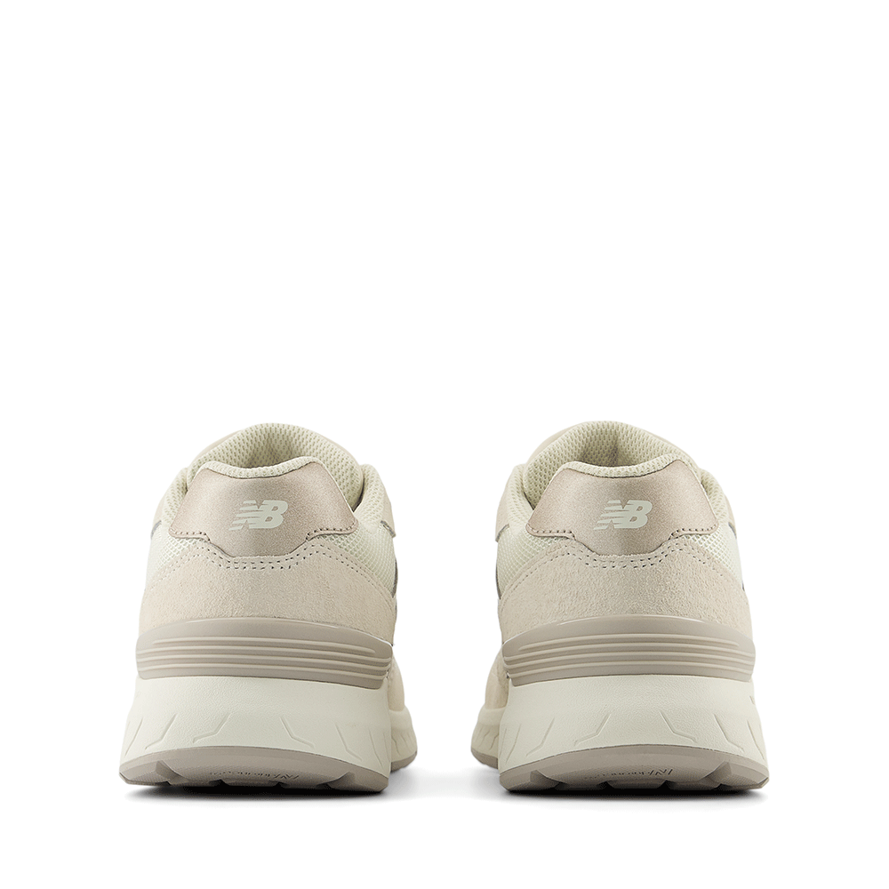 Sneakers femei New Balance 880 bej 2868DPS880TB6BE