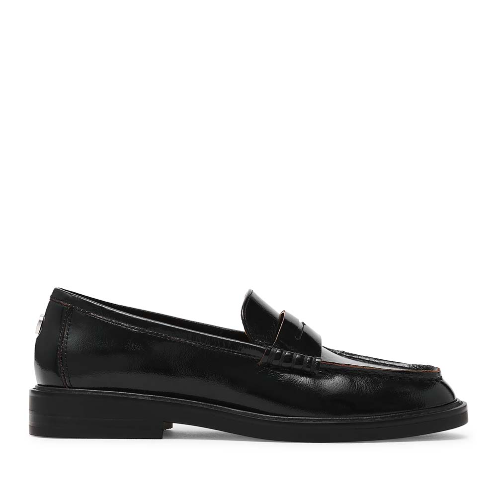 Pantofi tip loafer femei Steve Madden Adison negri din piele lăcuită 1460DPADISONN
