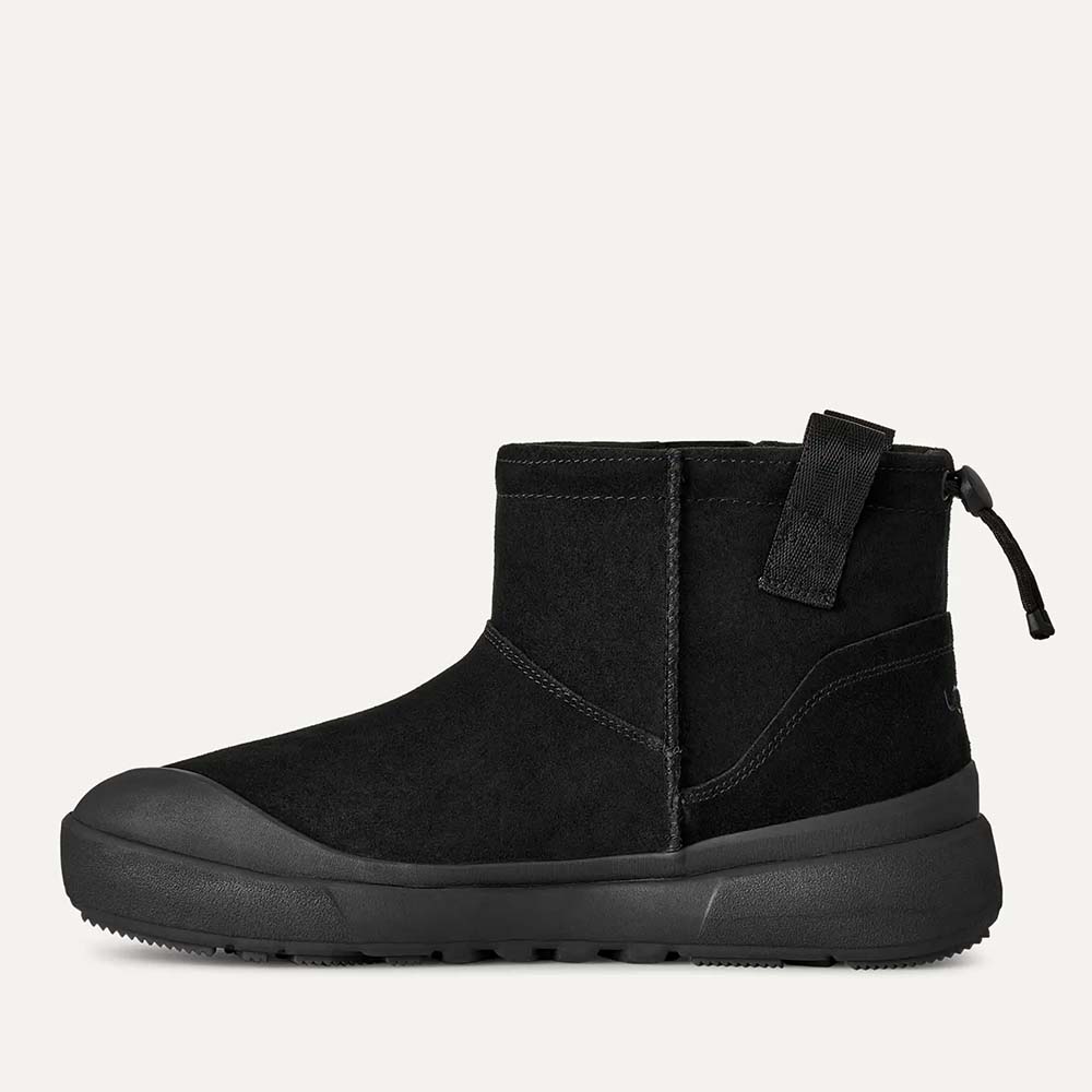 Ghete waterproof bărbați UGG Classic Mini Outpost negre din piele 2392BG1179472VN